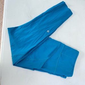 Lulu🍋 fast and frees blue Hawaiian EUC